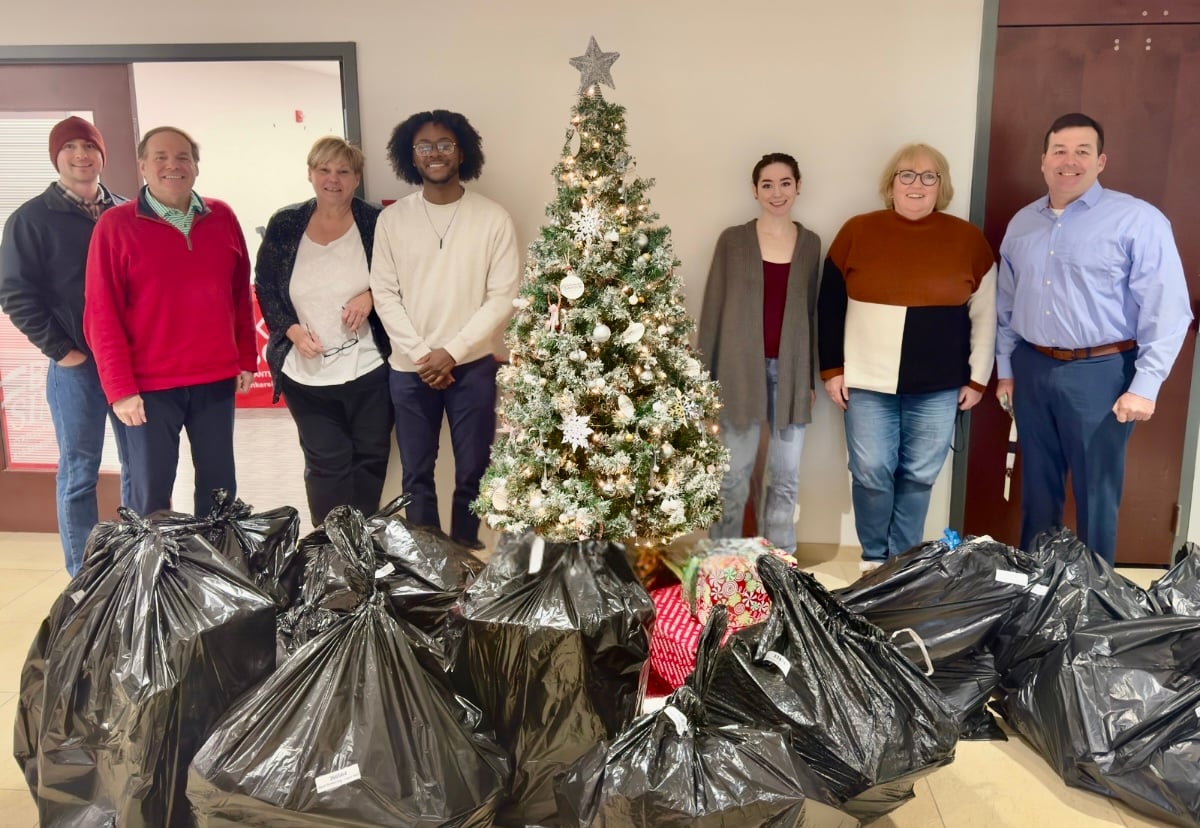 600892775_1325022559637464_6409815488320604327_n